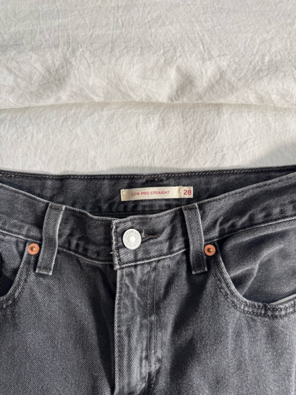 Levi Low Pro Straight Jeans - Picture 2 of 4